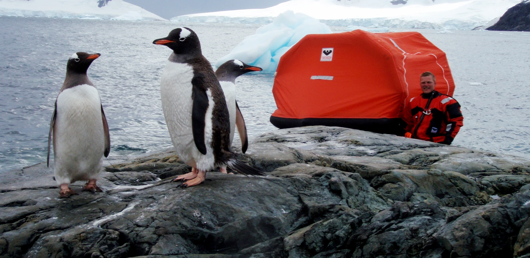 VIKING Life Saving Equipment Press 7