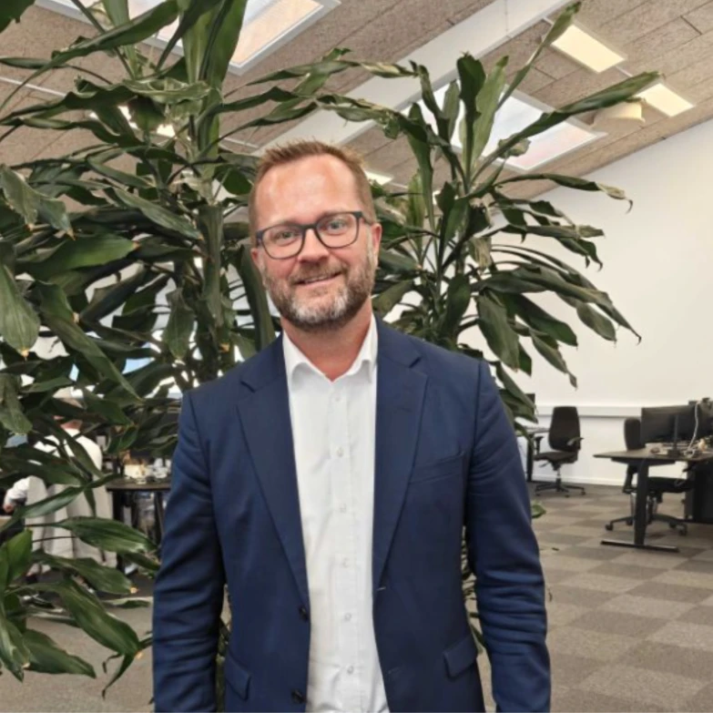 Thomas Pedersen_Azend