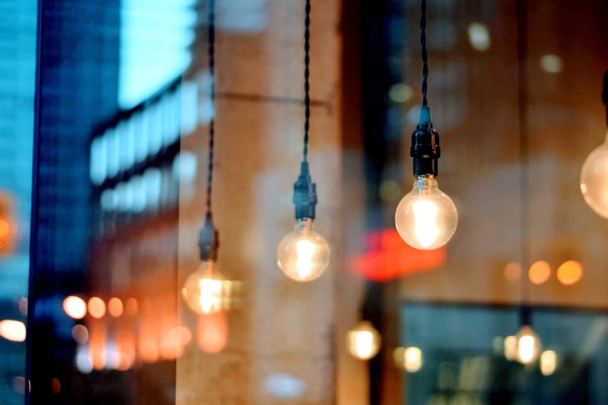 Lys Invest Jumpstory